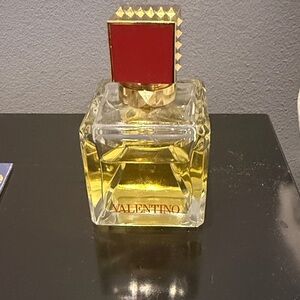 Valentino Pefume